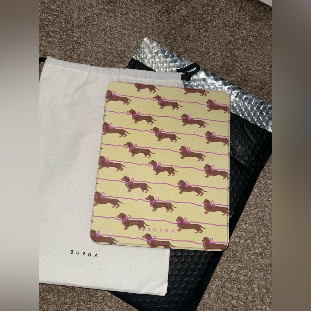 BRAND NEW Burga Ipad Pro 13 (7th gen) Case